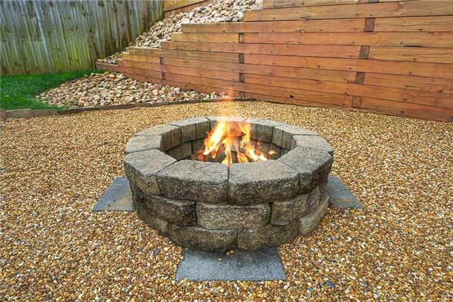 1564 Ember Oaks Circle, Powder Springs, GA 30127