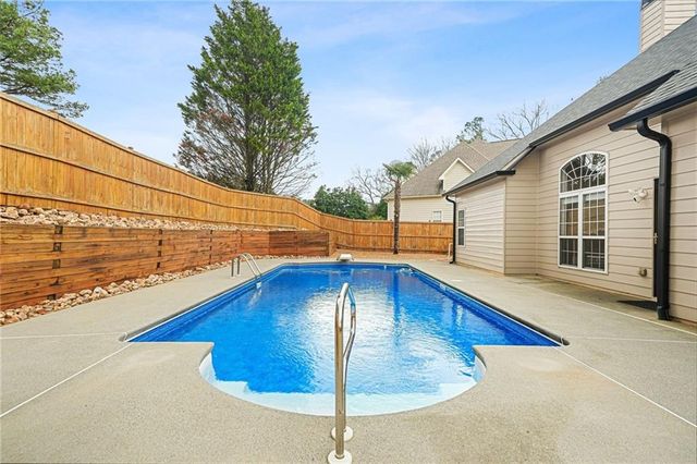 1564 Ember Oaks Circle, Powder Springs, GA 30127