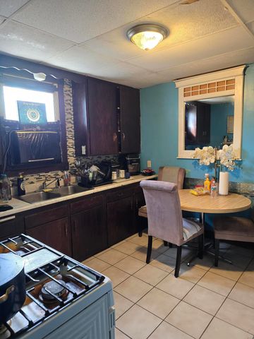 5210 Howard Avenue, Hammond, IN 46320