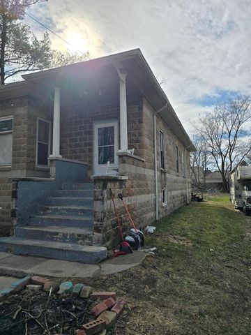 5210 Howard Avenue, Hammond, IN 46320