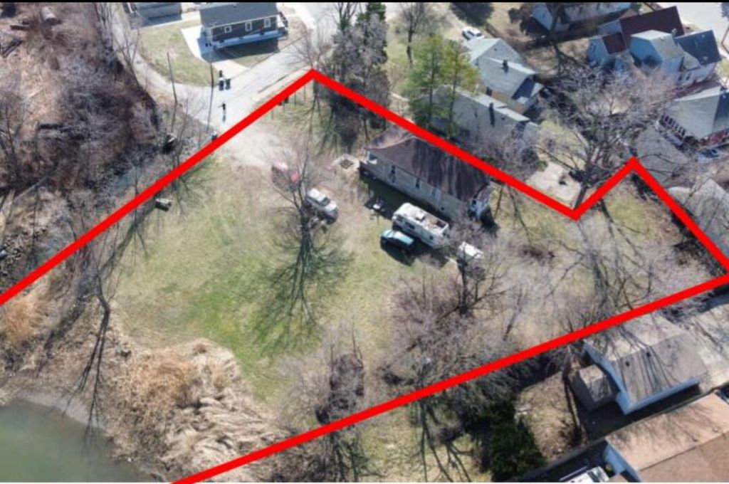 5210 Howard Avenue, Hammond, IN 46320