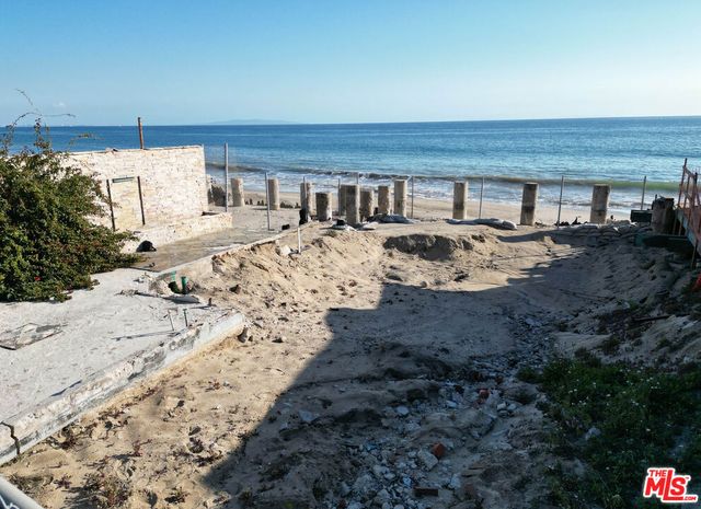 21644 Pacific Coast Highway, Malibu, CA 90265