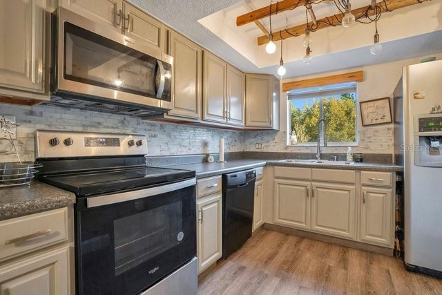 404 COUNTRY LANE NE 404, Winter Haven, FL 33881