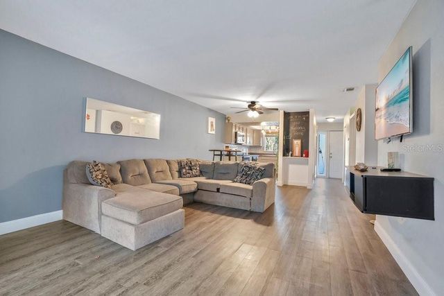 404 COUNTRY LANE NE 404, Winter Haven, FL 33881