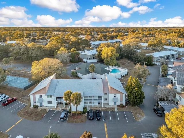 404 COUNTRY LANE NE 404, Winter Haven, FL 33881