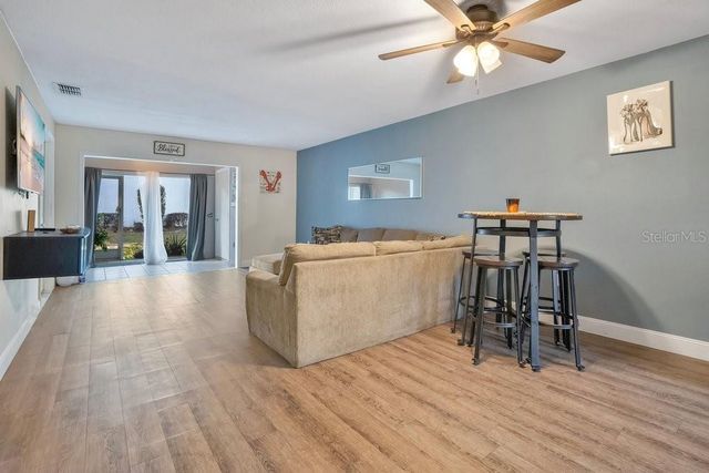 404 COUNTRY LANE NE 404, Winter Haven, FL 33881