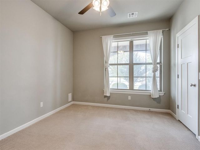 2424 Crystal Creek Drive, Yukon, OK 73099