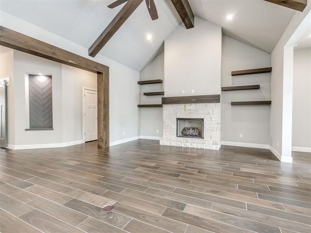 2424 Crystal Creek Drive, Yukon, OK 73099