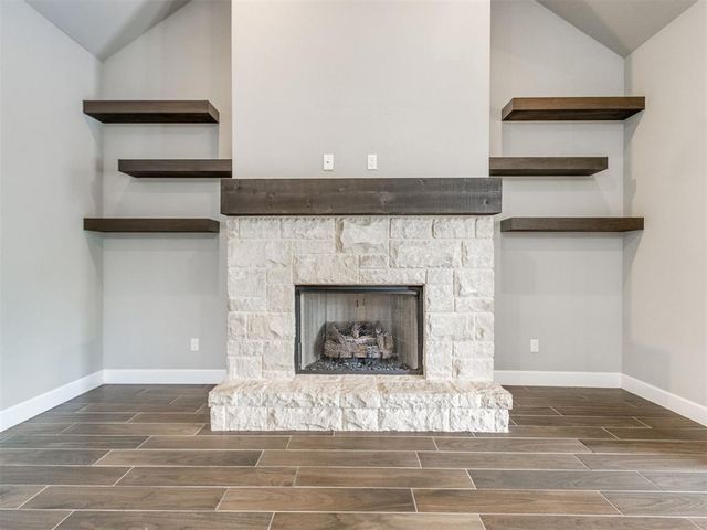 2424 Crystal Creek Drive, Yukon, OK 73099