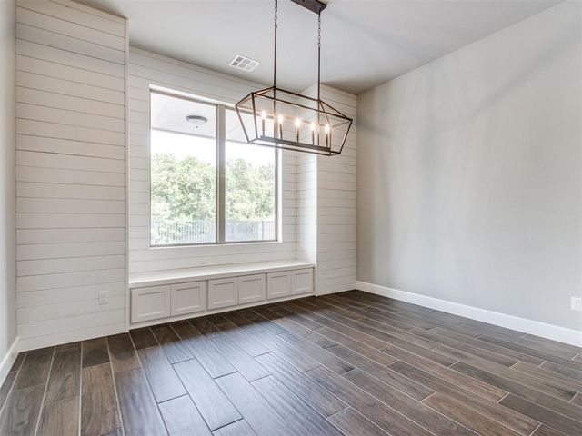 2424 Crystal Creek Drive, Yukon, OK 73099