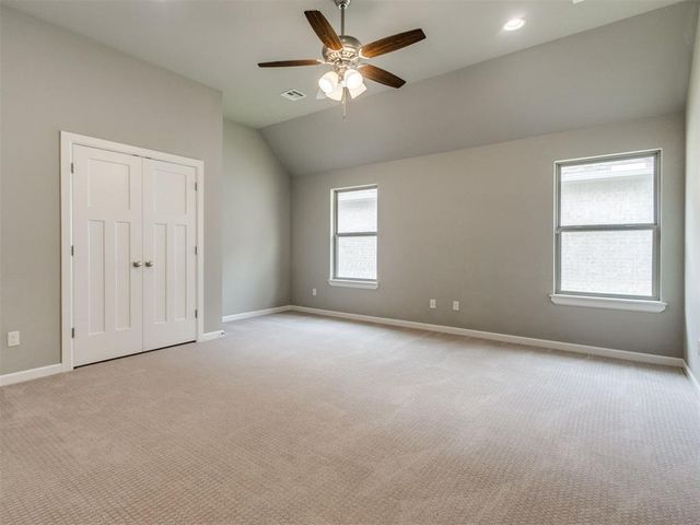 2424 Crystal Creek Drive, Yukon, OK 73099