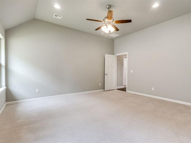 2424 Crystal Creek Drive, Yukon, OK 73099