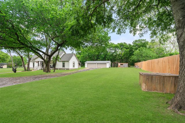 313 Chicken Street, Weston, TX 75009