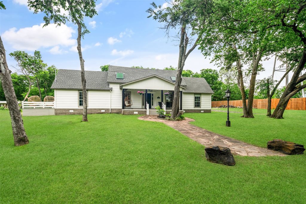 313 Chicken Street, Weston, TX 75009