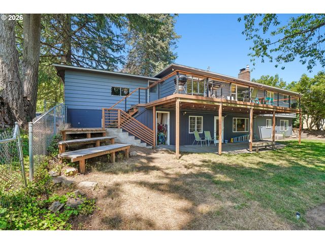 7252 Sw NEVADA Ter, Portland, OR 97219
