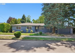 7252 Sw NEVADA Ter, Portland, OR 97219