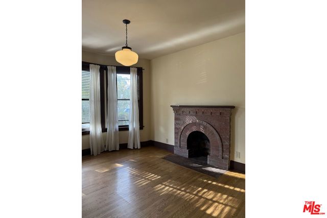 1017 W 24th Street, Los Angeles, CA 90007