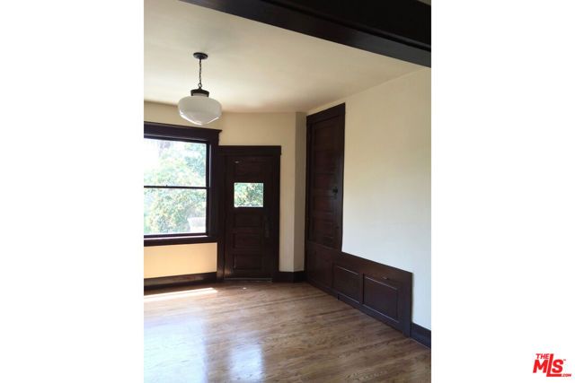 1017 W 24th Street, Los Angeles, CA 90007