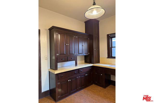 1017 W 24th Street, Los Angeles, CA 90007