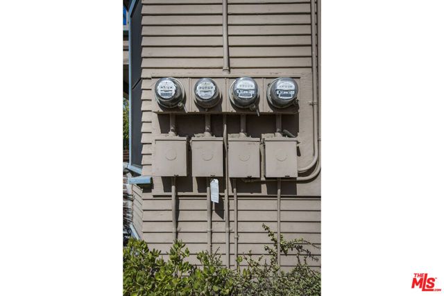 1017 W 24th Street, Los Angeles, CA 90007