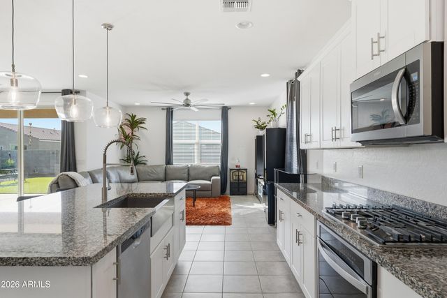 4373 E Gallop Trail Trail, San Tan Valley, AZ 85140