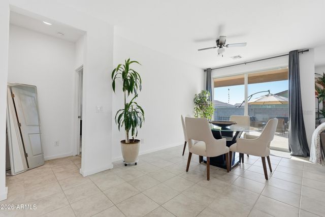 4373 E Gallop Trail Trail, San Tan Valley, AZ 85140