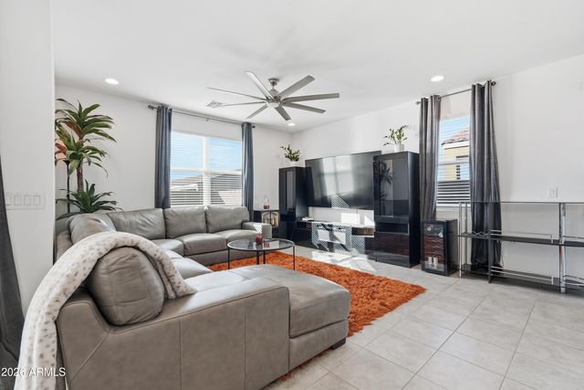 4373 E Gallop Trail Trail, San Tan Valley, AZ 85140