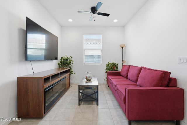 4373 E Gallop Trail Trail, San Tan Valley, AZ 85140