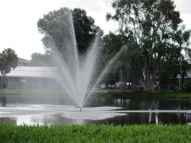 5756 CALAIS BOULEVARD N 8, St Petersburg, FL 33714