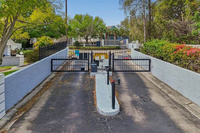 5756 CALAIS BOULEVARD N 8, St Petersburg, FL 33714