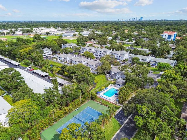 5756 CALAIS BOULEVARD N 8, St Petersburg, FL 33714