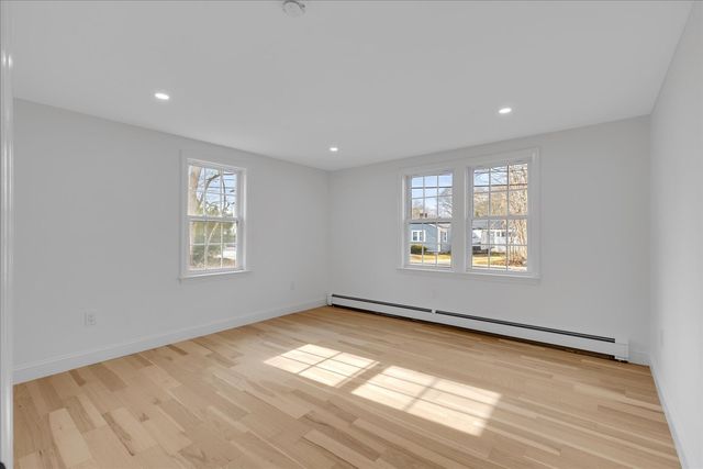 3 Bristol Avenue, Hyannis, MA 02601