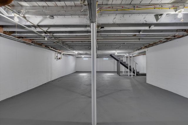 3 Bristol Avenue, Hyannis, MA 02601