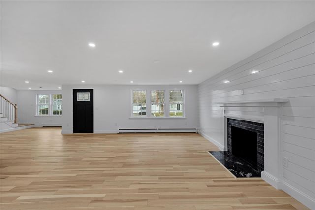 3 Bristol Avenue, Hyannis, MA 02601