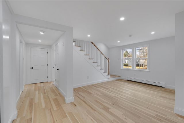 3 Bristol Avenue, Hyannis, MA 02601