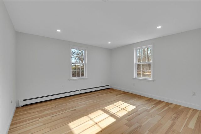 3 Bristol Avenue, Hyannis, MA 02601