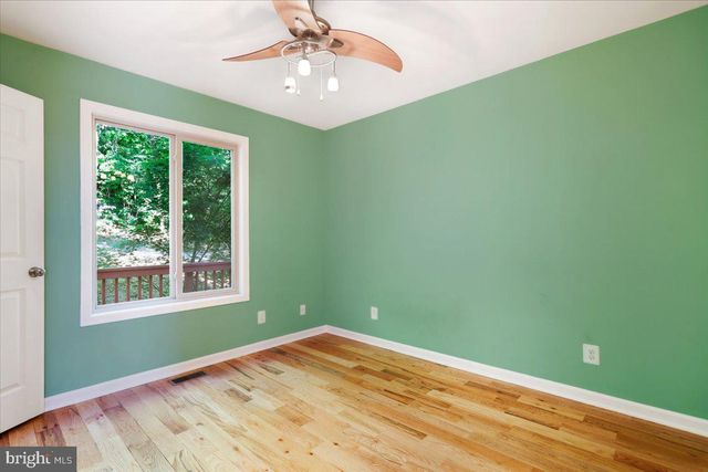 250 LAFAYETTE LN, Paris, VA 20130