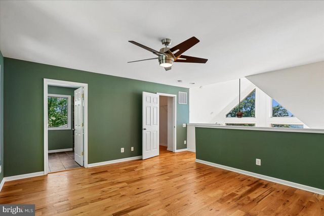 250 LAFAYETTE LN, Paris, VA 20130