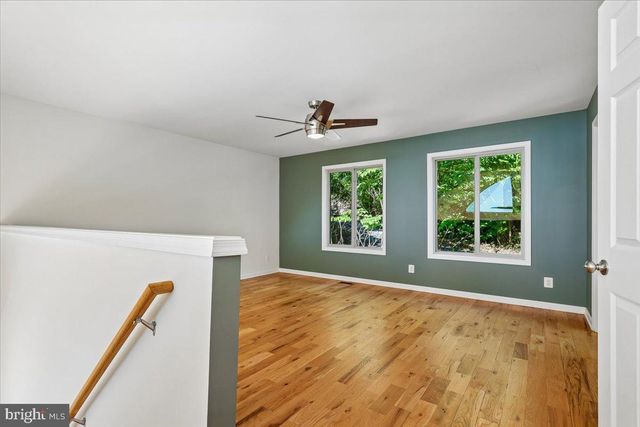 250 LAFAYETTE LN, Paris, VA 20130