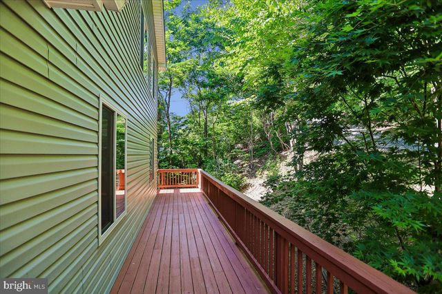 250 LAFAYETTE LN, Paris, VA 20130