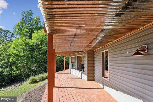 250 LAFAYETTE LN, Paris, VA 20130