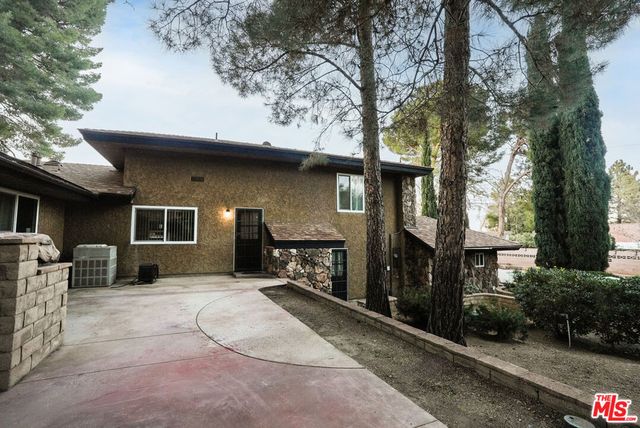 42060 Parkmont Drive, Quartz Hill, CA 93536