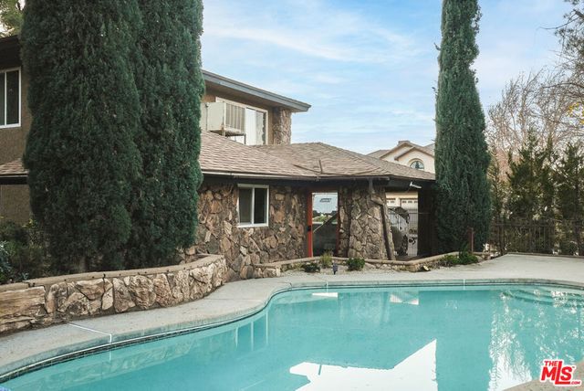 42060 Parkmont Drive, Quartz Hill, CA 93536