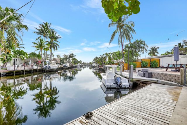 400 SE 5th Court, Pompano Beach, FL 33060