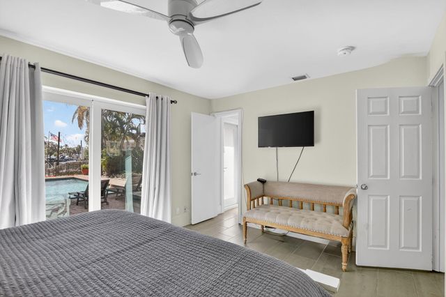 400 SE 5th Court, Pompano Beach, FL 33060