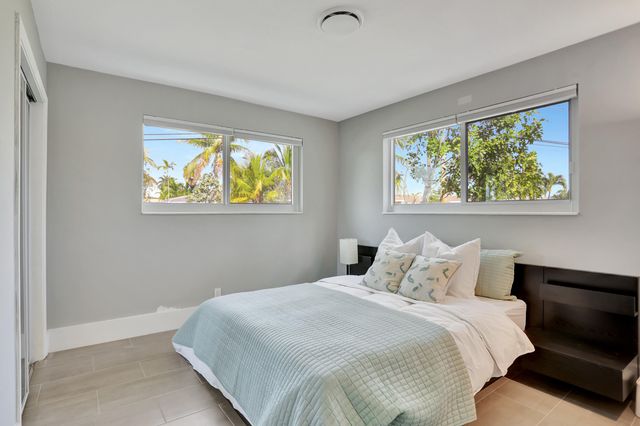 400 SE 5th Court, Pompano Beach, FL 33060