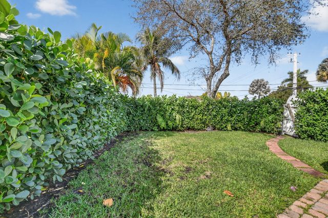 400 SE 5th Court, Pompano Beach, FL 33060