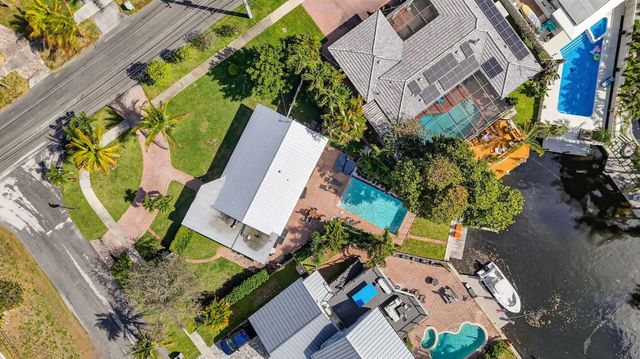 400 SE 5th Court, Pompano Beach, FL 33060