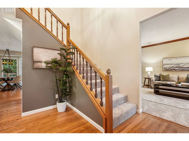 10114 Se CLATSOP St, Portland, OR 97266