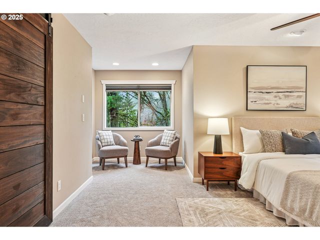 10114 Se CLATSOP St, Portland, OR 97266